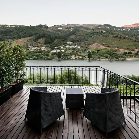 Quinta De S.bernardo - Winery & 팜스테이 메사오프리오