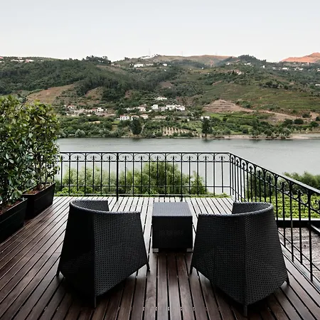 Quinta De S.bernardo - Winery & Agroturismo Mesão Frio